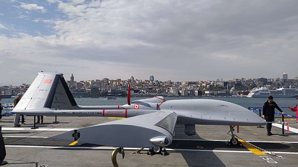 Turkeys Bayraktar Tb Drone Sets Off On Its Inaugural Flight