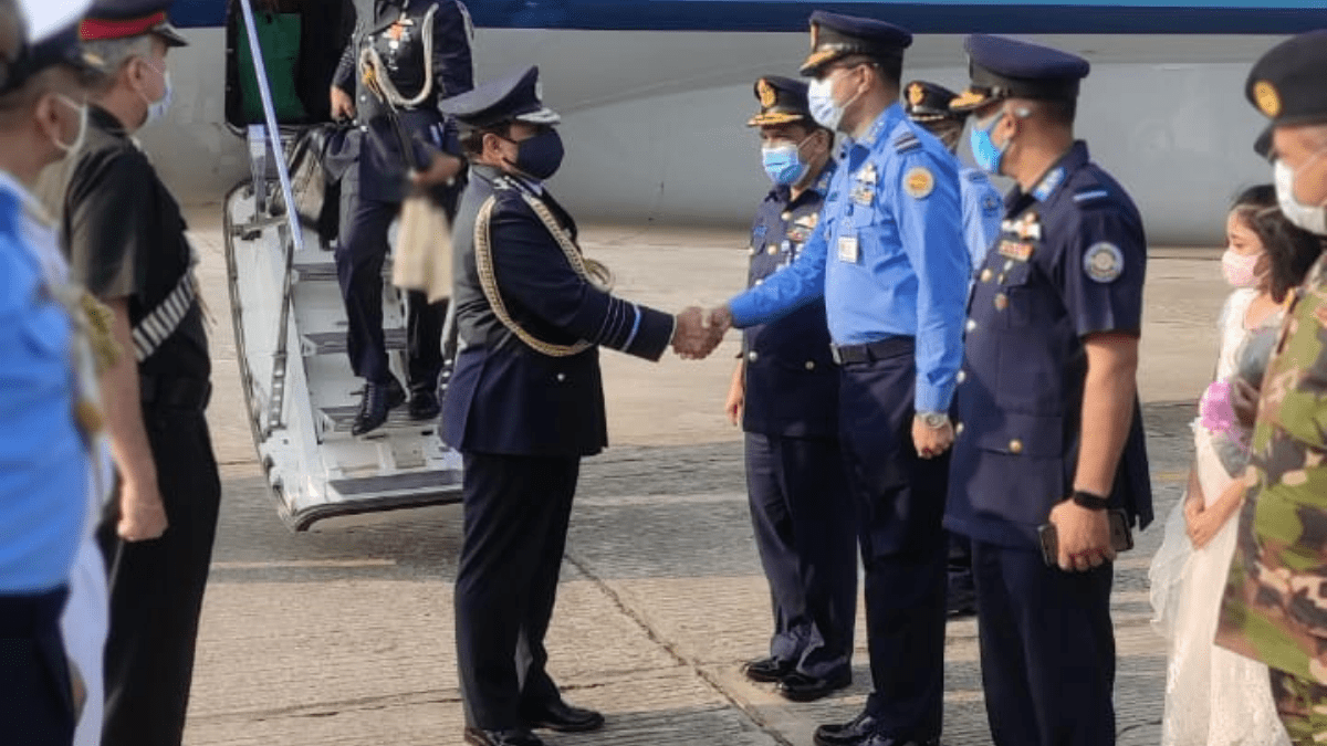 Indian Air Chief Marshal Rks Bhadauria Visits Bangladesh 6011