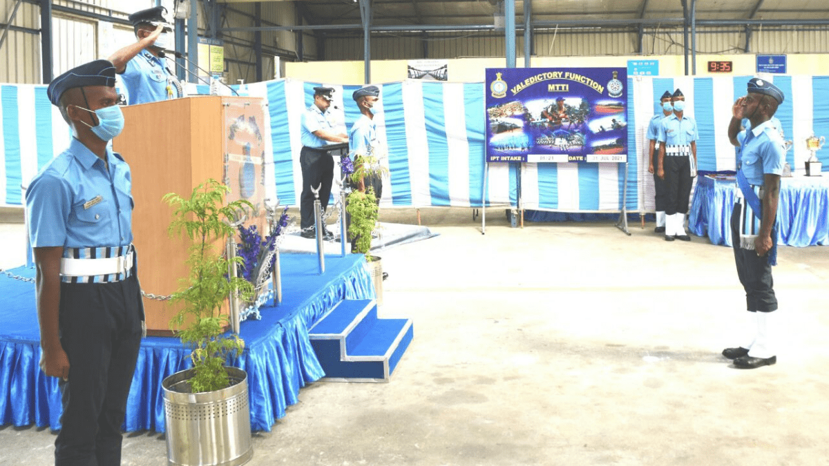 300 Trainees Pass Out From MTTI Air Force Station Avadi